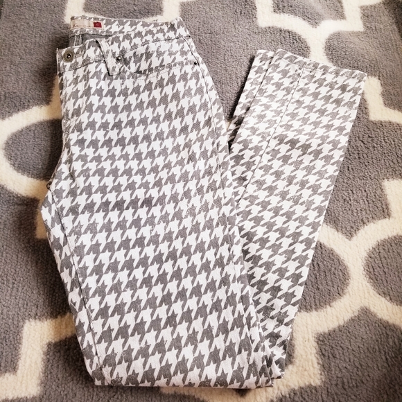 Gray Houndstooth Jean's by GJG - Picture 4 of 6